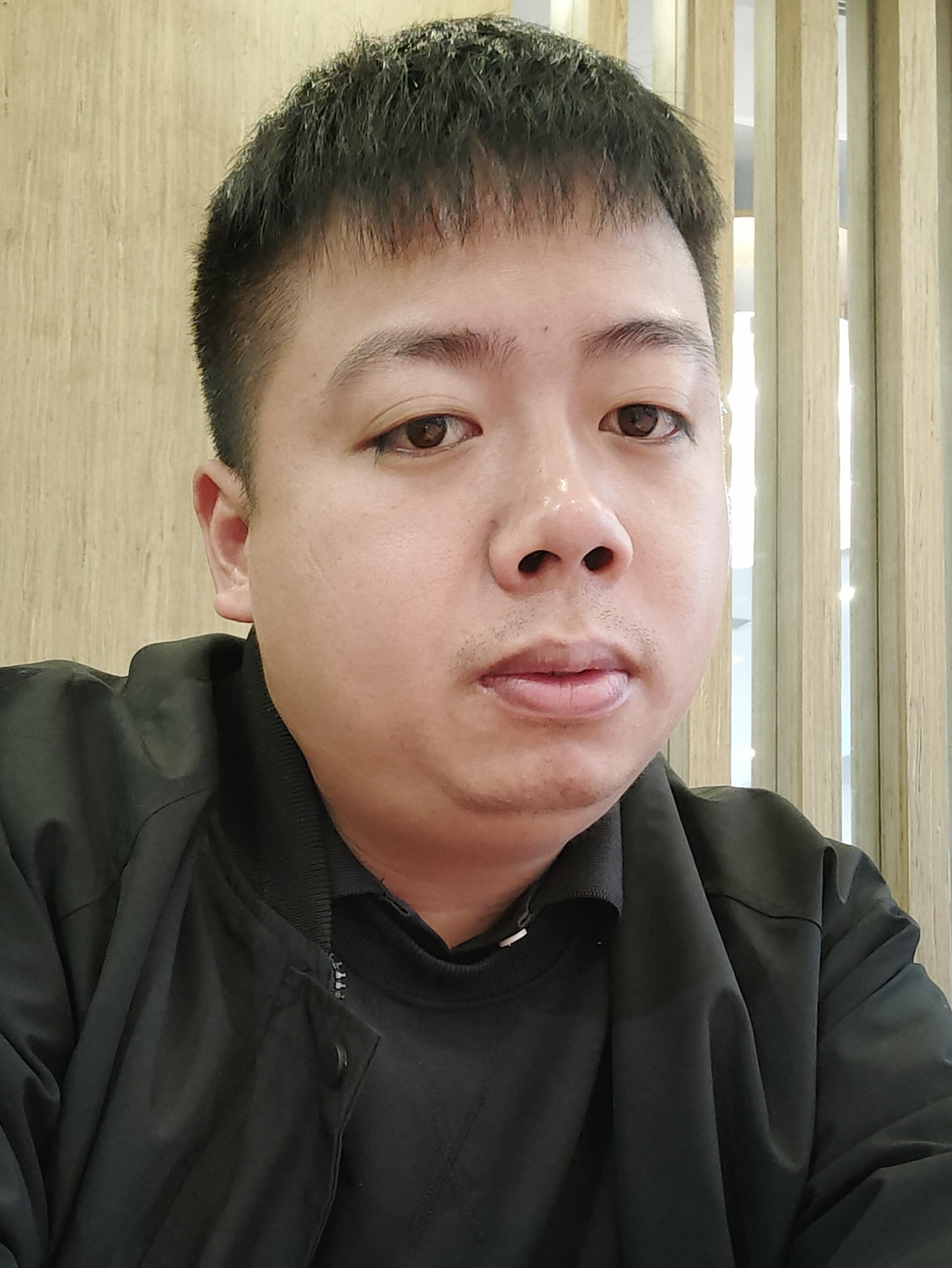 TRẦN VĂN HÙNG